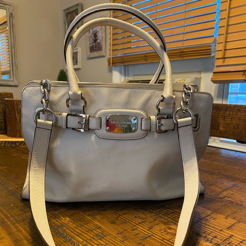 MK WHITE LEATHER SATCHEL